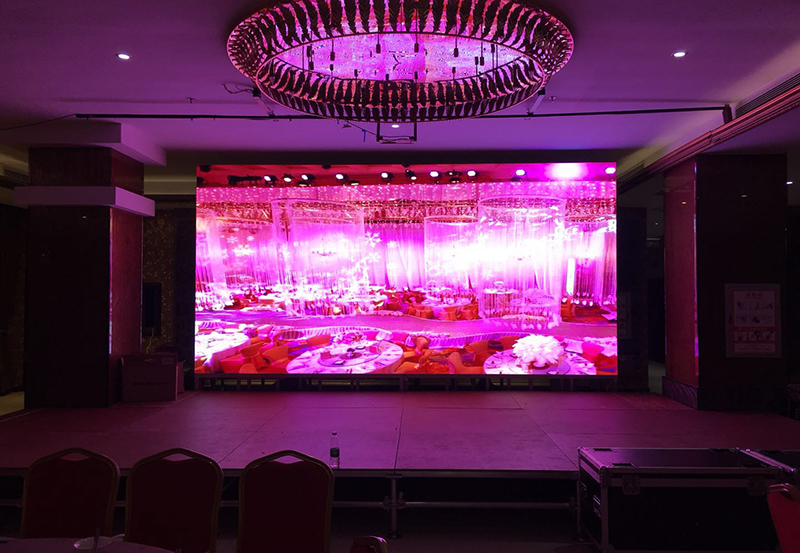 咸寧某酒店  室內Q4-20S租賃屏  13個平方  2018年1月